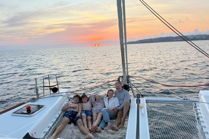 Tour privato del tramonto in per Marina La Cruz in Yate