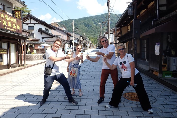 Sho Time Gokayama Voiture privée Visite personnalisée