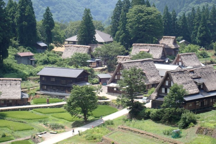 Sho Time Gokayama Voiture privée Visite personnalisée