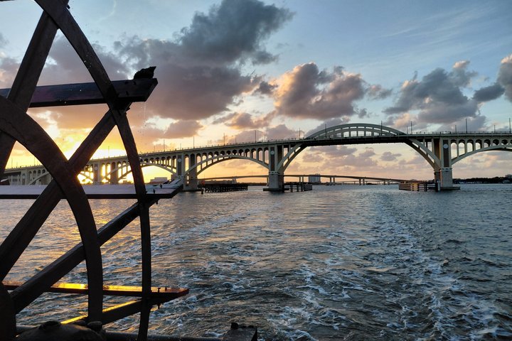 Hoteller i nærheden af Daytona Beach Dinner Cruise on the Lady Dolphin