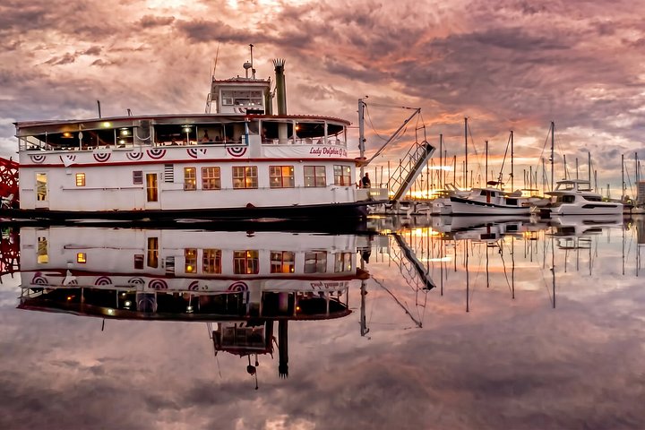 Hoteller i nærheden af Daytona Beach Dinner Cruise on the Lady Dolphin