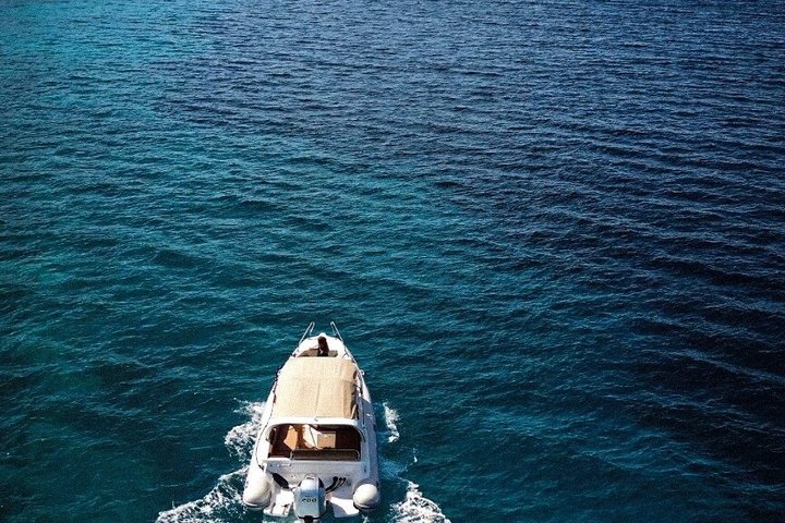 Šibenik Riviera boat tour: Zlarin + Prvić + Tijat