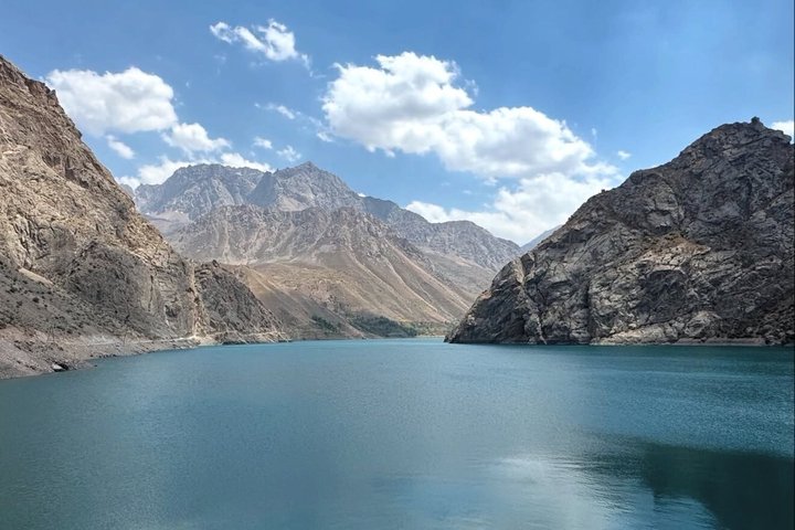 Tadzjikistan : All Inclusive sju sjöar tur från Samarkhand