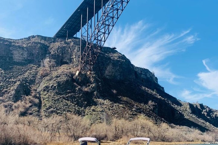 Tour panorámico en barco a Pillar Falls en Twin Falls, Idaho