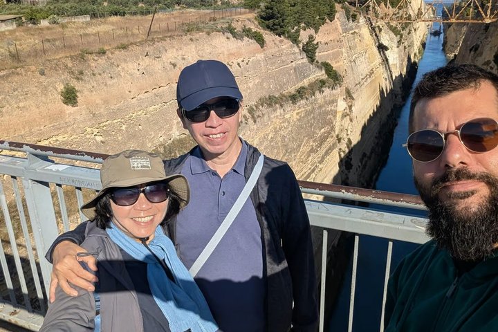 Excursión al antiguo Corinto de Atenas con entradas parada en la playa y recogida