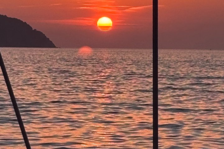 Viaje diario en velero por la isla de Elba