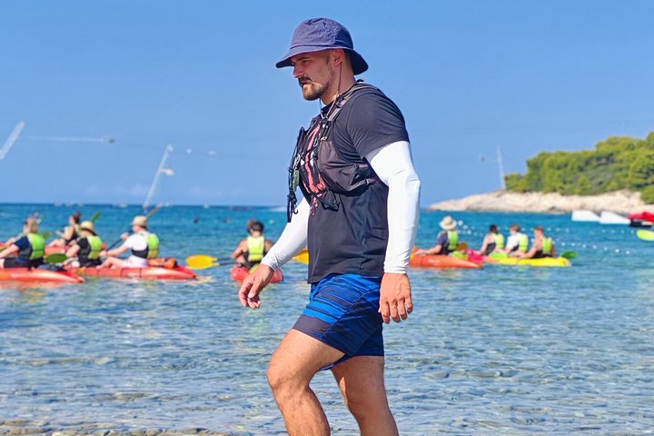 KAYAK & SNORKEL ÄVENTYR - Havsgrottor och Vilda Kusten Utforska