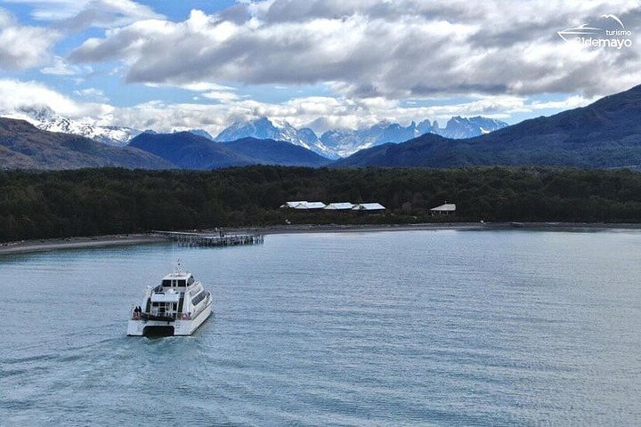 Patagonien Mest natursköna navigering till Balmaceda och Serrano glaciärer