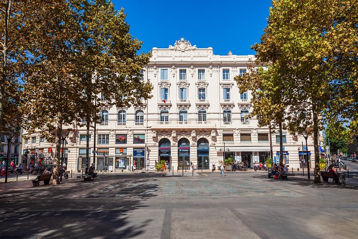 Hello Antibes: Privat 2 - En timers indledende byvandring med lokal Vejleder