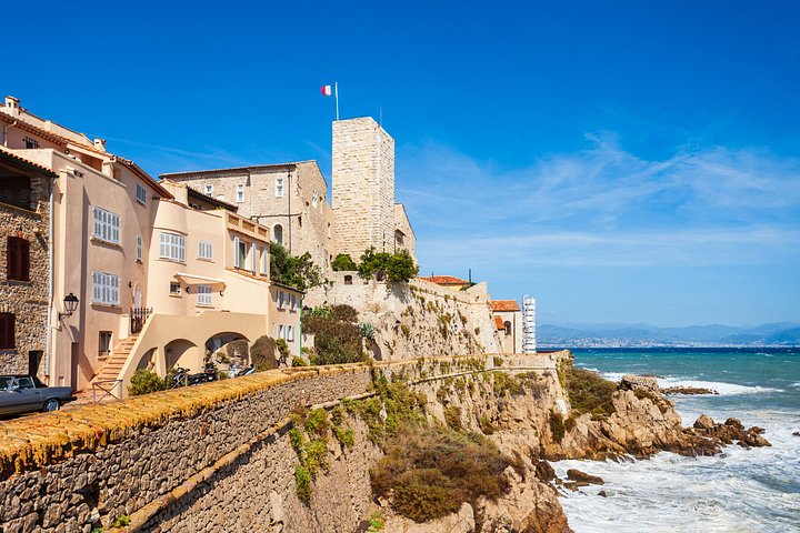 Hello Antibes: Privat 2 - En timers indledende byvandring med lokal Vejleder