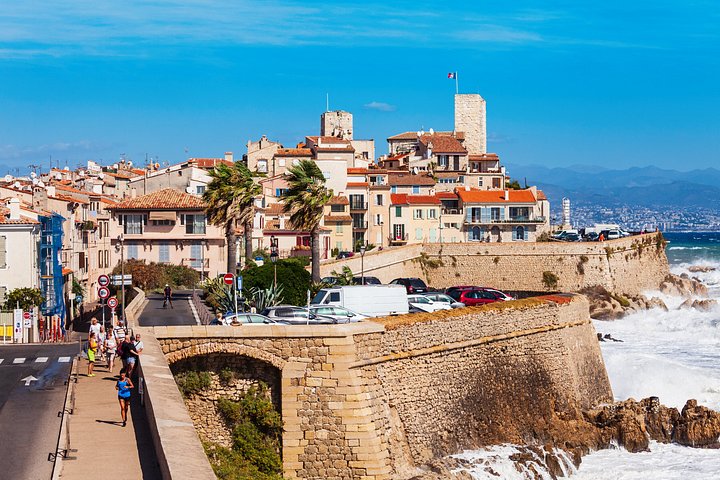 Hello Antibes: Privat 2 - En timers indledende byvandring med lokal Vejleder