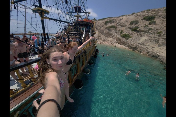 Crucero de lujo por 3 islas con 4 paradas para nadar con el Capitán Morgan