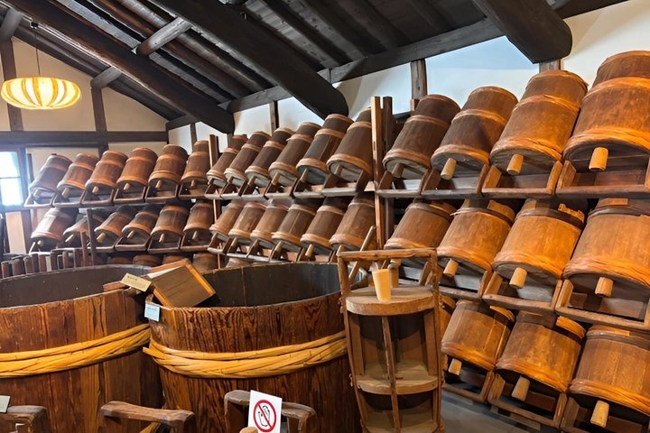 Kobe Sake Tour med Ekspert Guide: 3 + Bryggeri, Tastings Inkludert