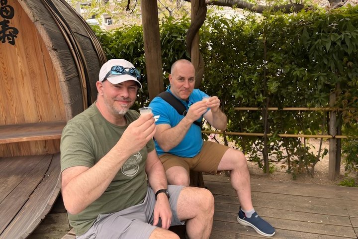 Kobe Sake Tour med Ekspert Guide: 3 + Bryggeri, Tastings Inkludert