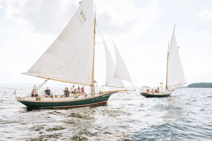 Cruzeiro de história do Lago Champlain com Guia do Museu Marítimo