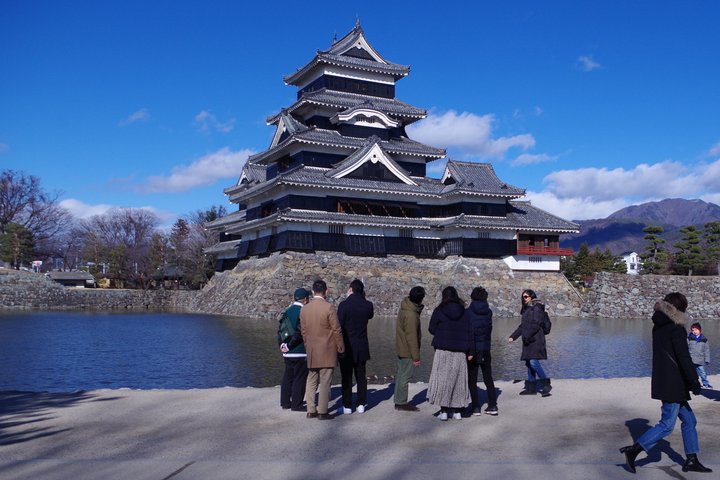 Matsumoto-Rundreise: Burg, Miso, Wasabi, Wein & Ukiyo-e