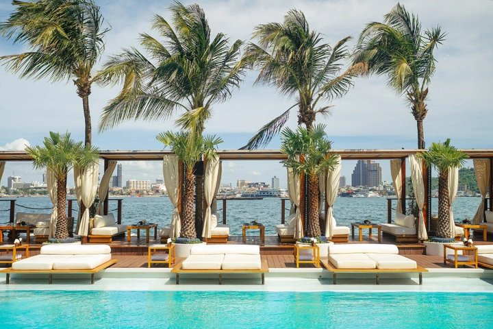 Pattaya SINA Beach Club Siège privé avec vue sur l'océan et la piscine