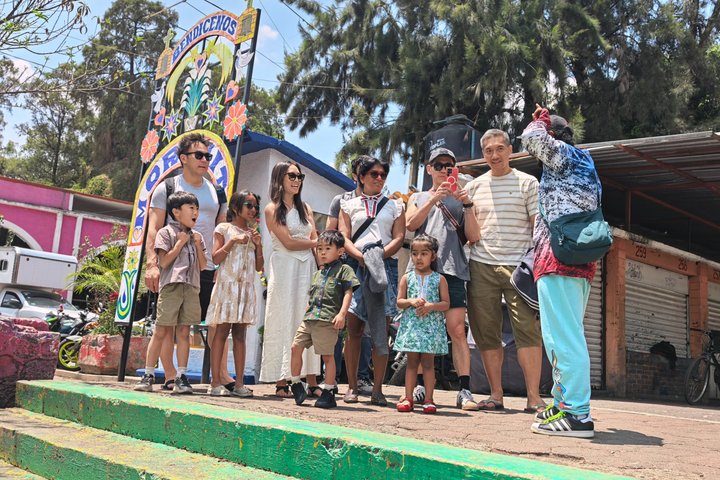 Excursion privée en bateau pour les familles à Mexico et Xochimilco (UNESCO)