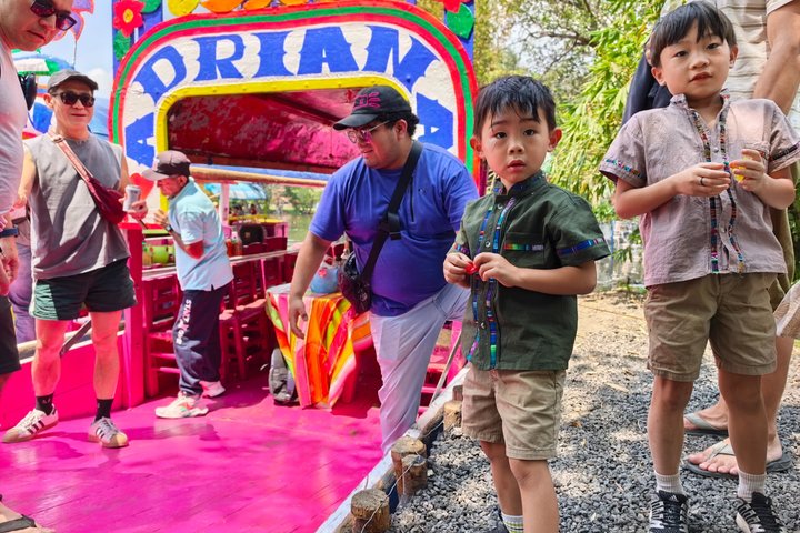 Excursion privée en bateau pour les familles à Mexico et Xochimilco (UNESCO)