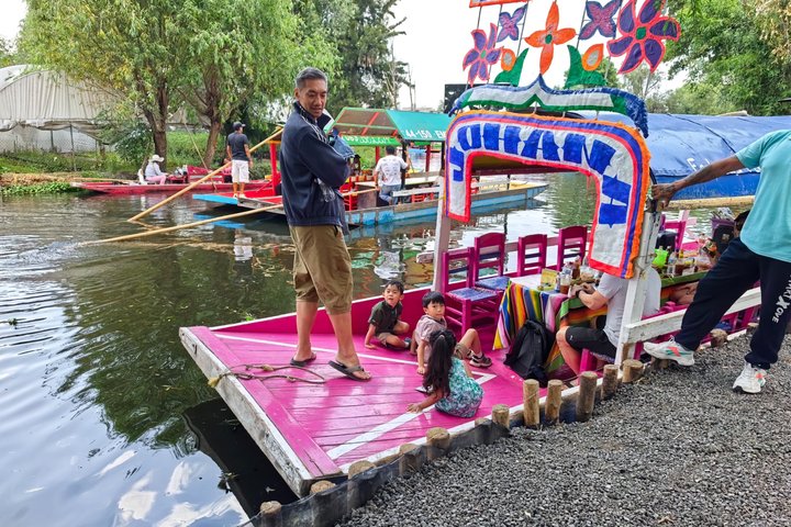 Excursion privée en bateau pour les familles à Mexico et Xochimilco (UNESCO)