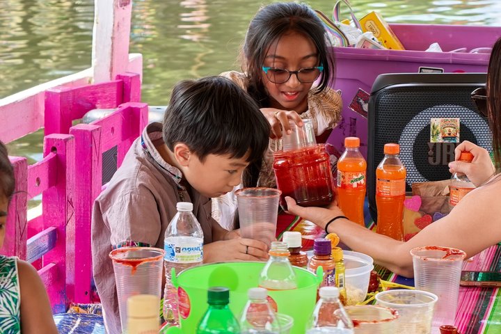 Excursion privée en bateau pour les familles à Mexico et Xochimilco (UNESCO)