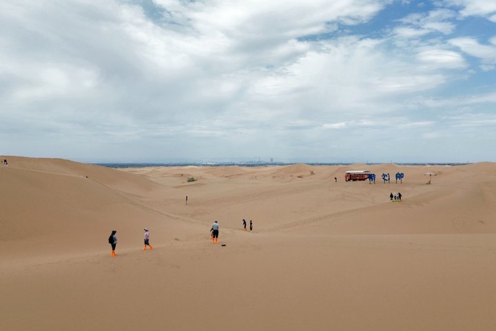 4D3N Huitengxile Grasland Wulanhada vulkaan Kubuqi Woestijn Tours