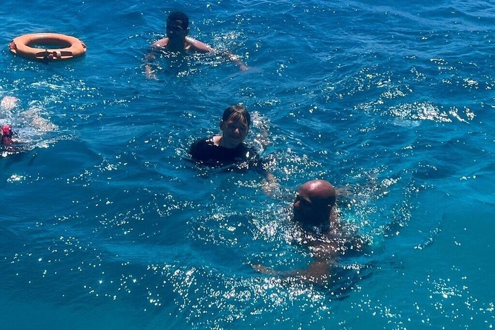 Sharm El Naga Journée complète de plongée avec tortues et déjeuner – Hurghada