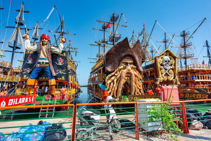 Alanya All Inclusive Piratbåttur med hotelltransport