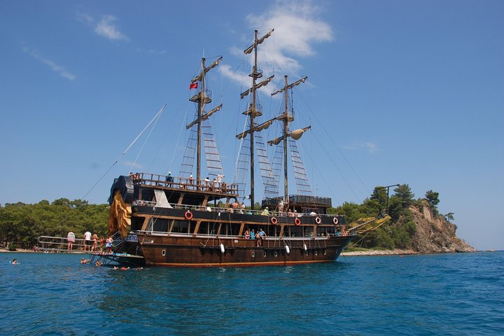 Alanya All Inclusive Piratbåttur med hotelltransport
