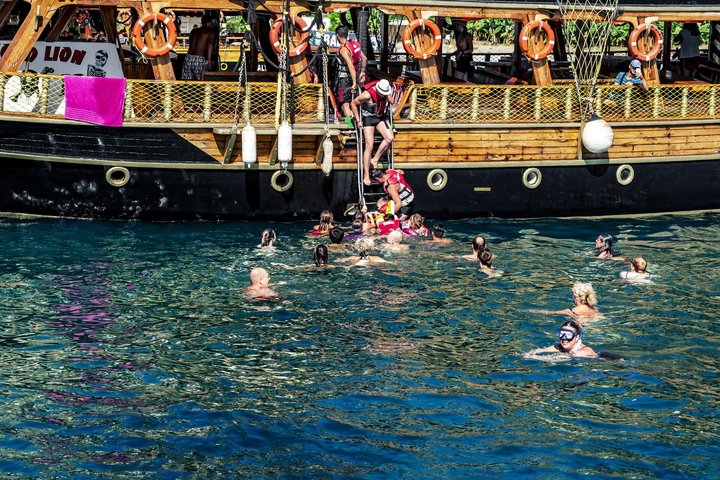Alanya All Inclusive Piratbåttur med hotelltransport