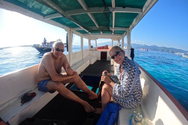 Tour privado de buceo Gili : Tortugas, Arrecifes + GoPro & Drone