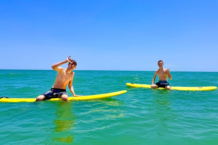 Impara a fare surf a Daytona Beach Lezioni di surf Principianti per tutti