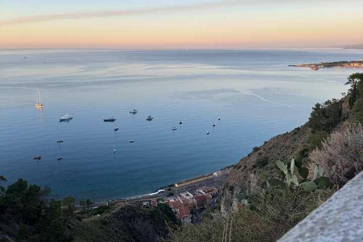 Catania flygplatstransfer ↔ Syracuse, Taormina eller Giardini Naxos