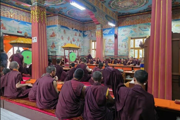 Pokhara Geführte Tibetische Klostertour mit Nachmittagsgebet
