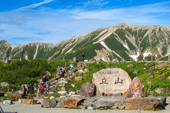 Kanazawa/Nagano : Dagtour naar Tateyama Kurobe Sneeuwmuur