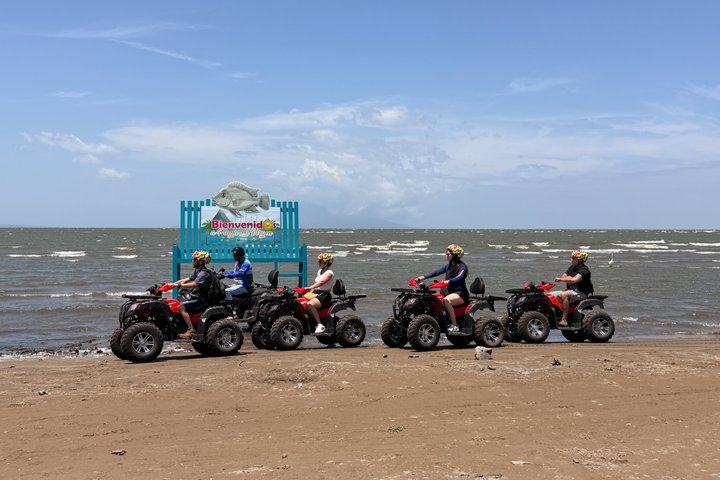Aventure en VTT au lac Nicaragua à San Juan del Sur