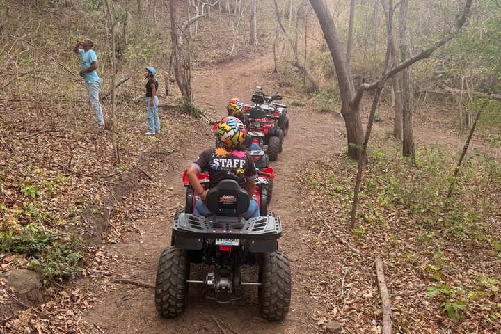 Aventure en VTT au lac Nicaragua à San Juan del Sur