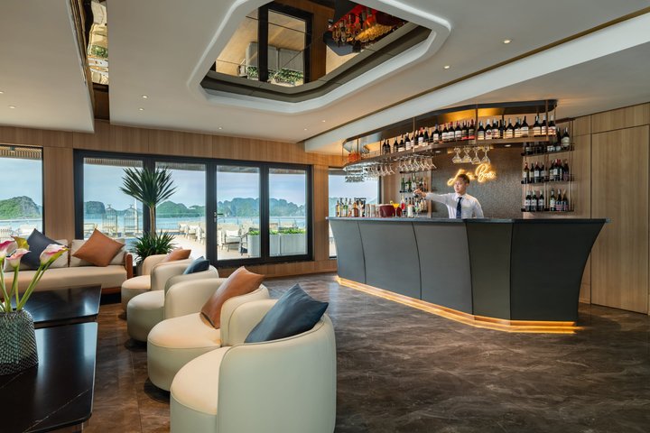 2D1N Elite Lan Ha Bay & Ha Long Bay kryssning med infinitypool