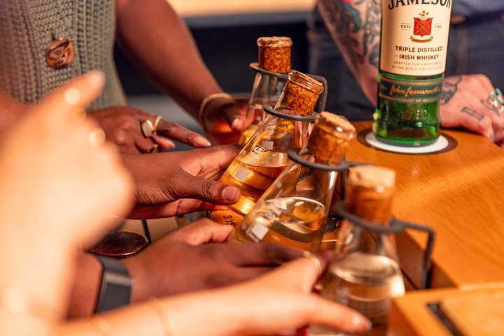Excursión a la destilería Jameson de Dublín y degustación 45 min