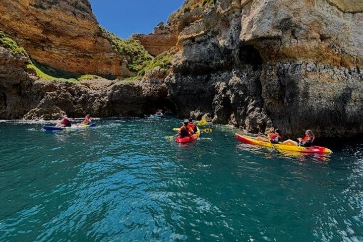 Ponta da Piedade Caves Kajaktocht in Lagos + Snorkelen
