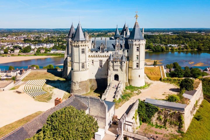 Hallo Saumur : Privé 2 - Uur durende intro stadswandeling met lokale Gids