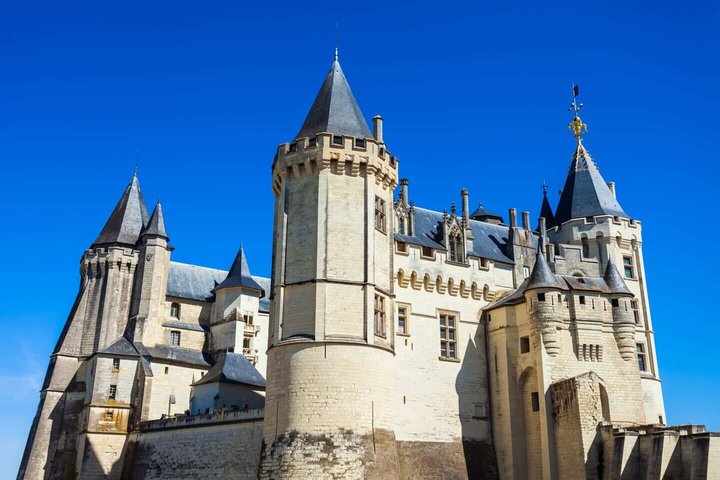 Hallo Saumur : Privé 2 - Uur durende intro stadswandeling met lokale Gids