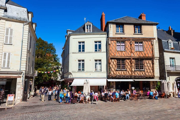 Hallo Saumur : Privé 2 - Uur durende intro stadswandeling met lokale Gids
