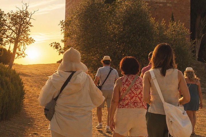 Siena: Chianti-zonsondergangtour met diner en wijnproeverij