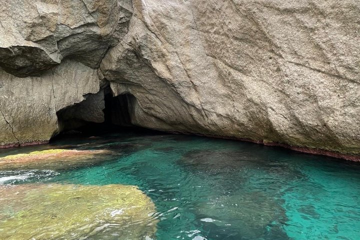 Carboneras: Rute gjennom de 6 buktene med båt gjennom Cabo de Gata