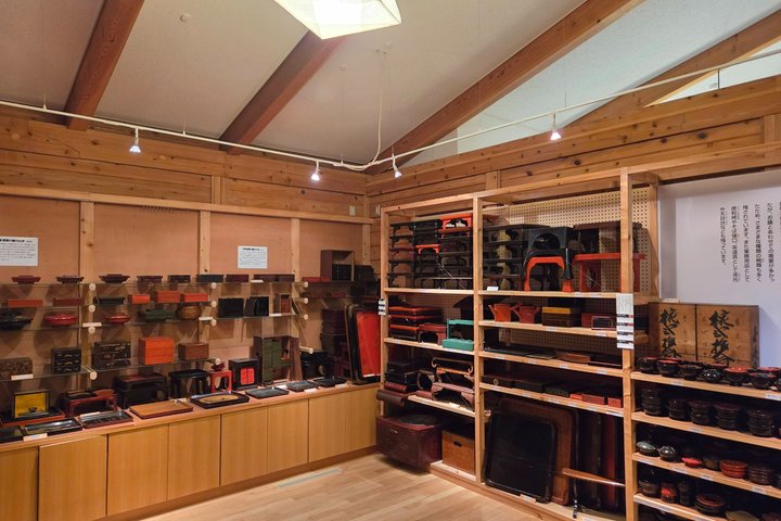Nagano: Japanese Lacquerware Craft Tour in the Kiso Valley