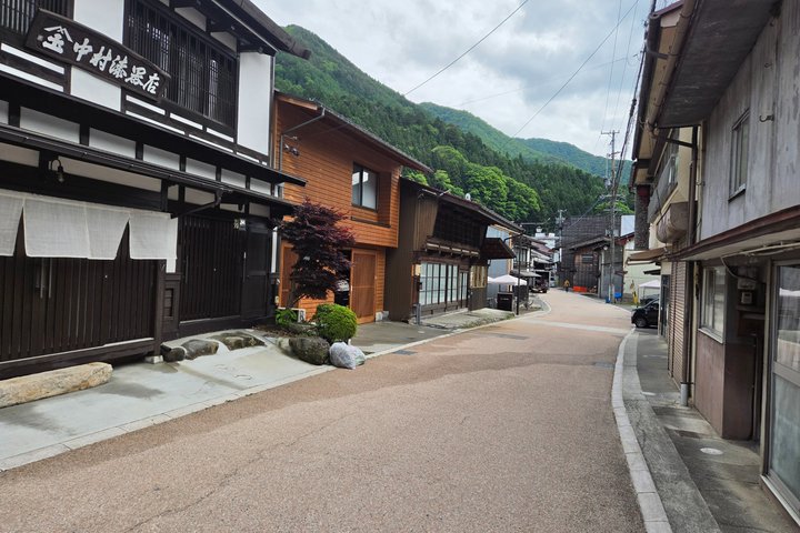 Nagano: Japanese Lacquerware Craft Tour in the Kiso Valley