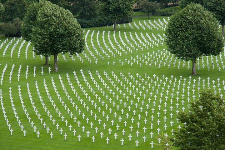 Normandy D-Day Sites & Cemetery Day Trip from Paris with Lunch
