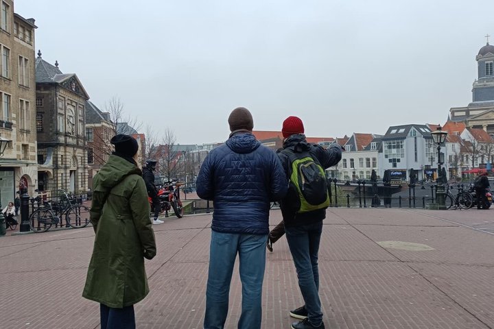 Leiden og Haag: Pilegrimer, Rembrandt og kongelig historie