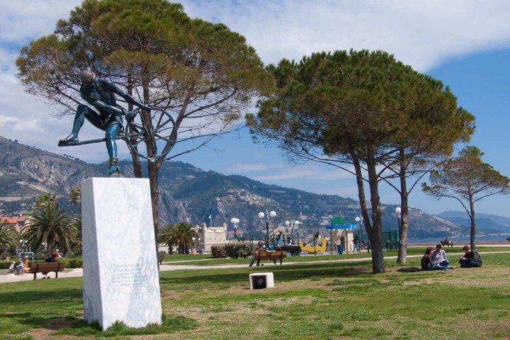 Hello Menton : Private 2 - Hour Intro Paseo por la ciudad con guía local